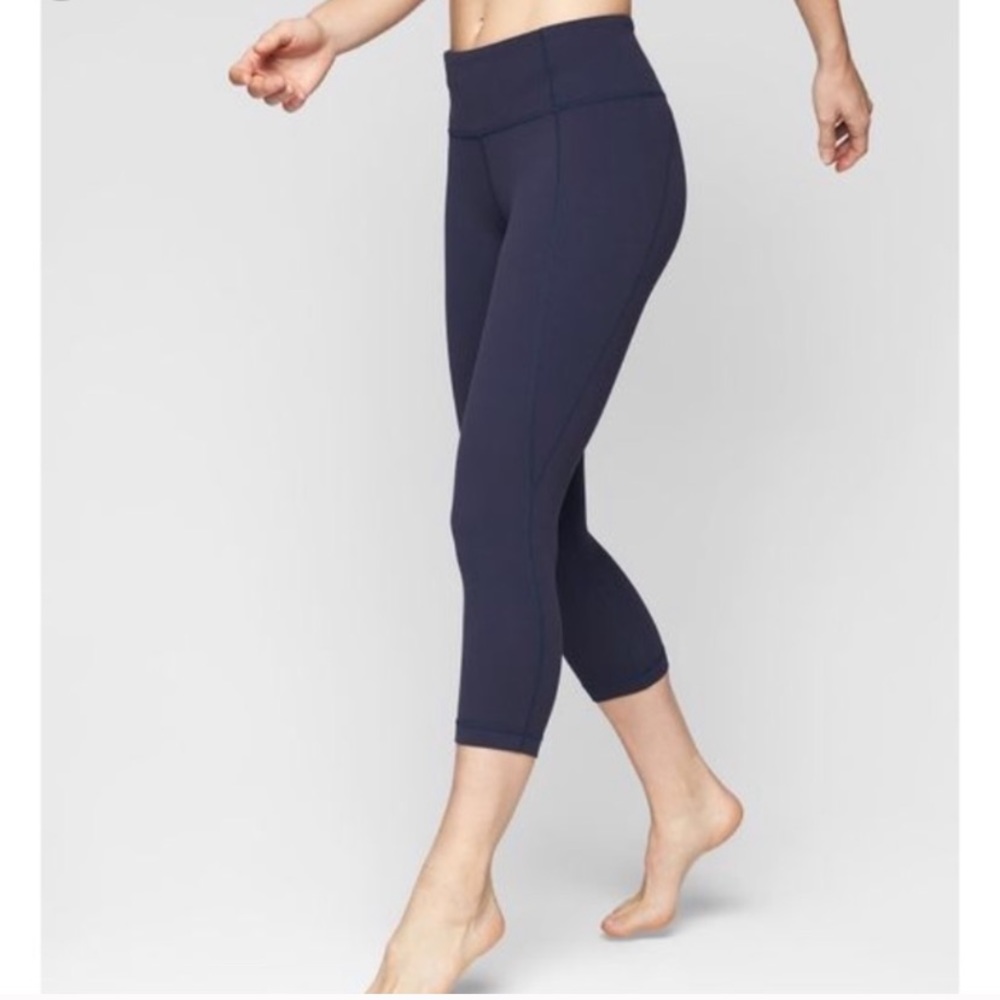 Athleta Navy Salutation Crop Leggings Size Z